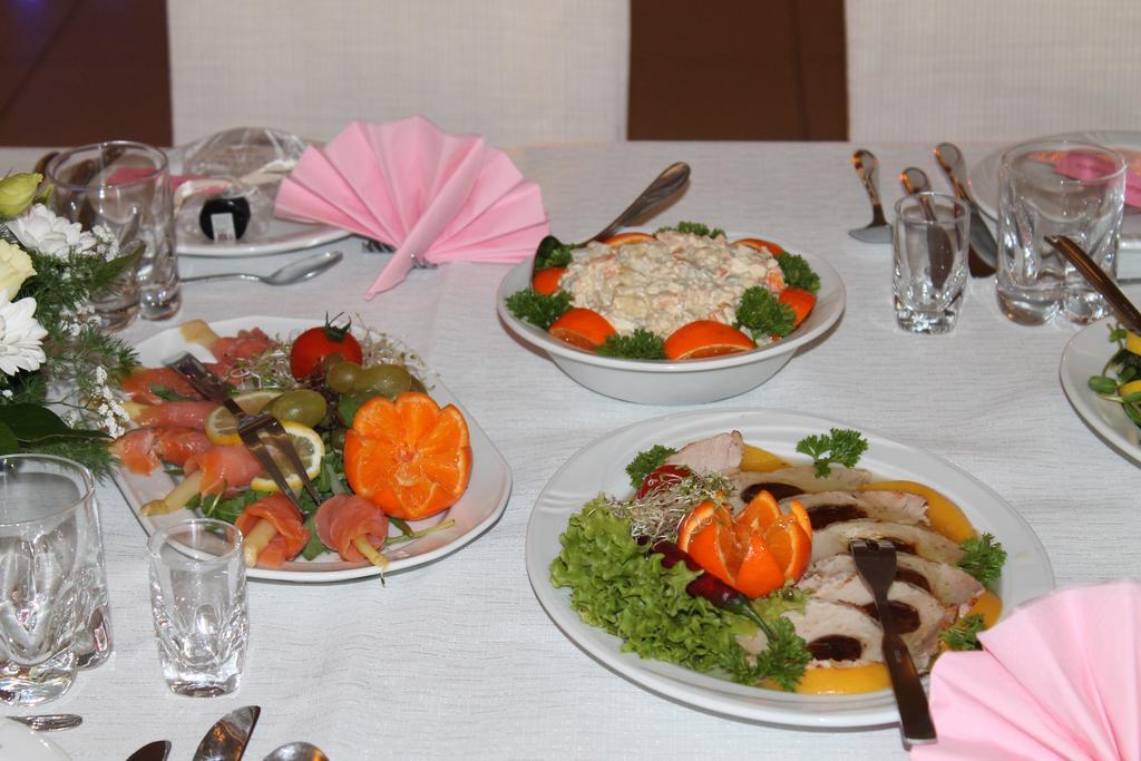 Hotel Kaprys Swidnik  Ngoại thất bức ảnh