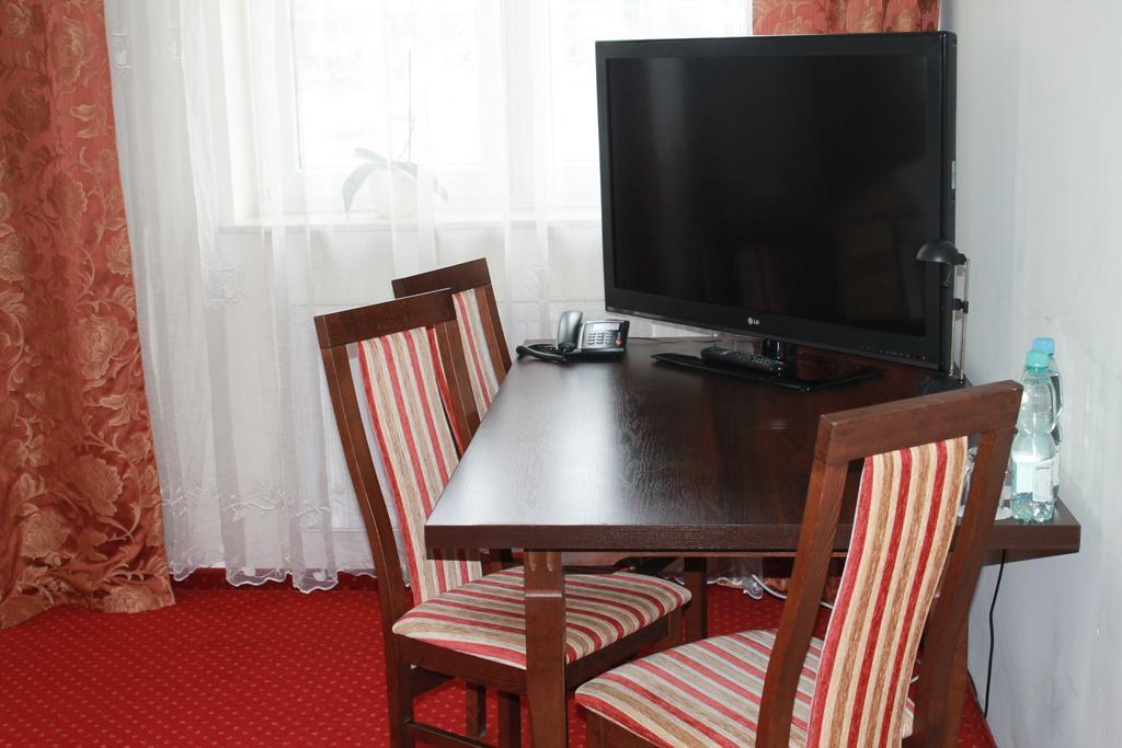 Hotel Kaprys Swidnik  Phòng bức ảnh